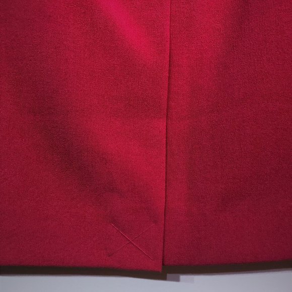 NWOT-Isaac Mizrahi red pencil skirt - size 4 - Picture 5 of 9